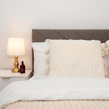 Excellent, Three Bedroom North London Apartment With Free Parking Exteriér fotografie