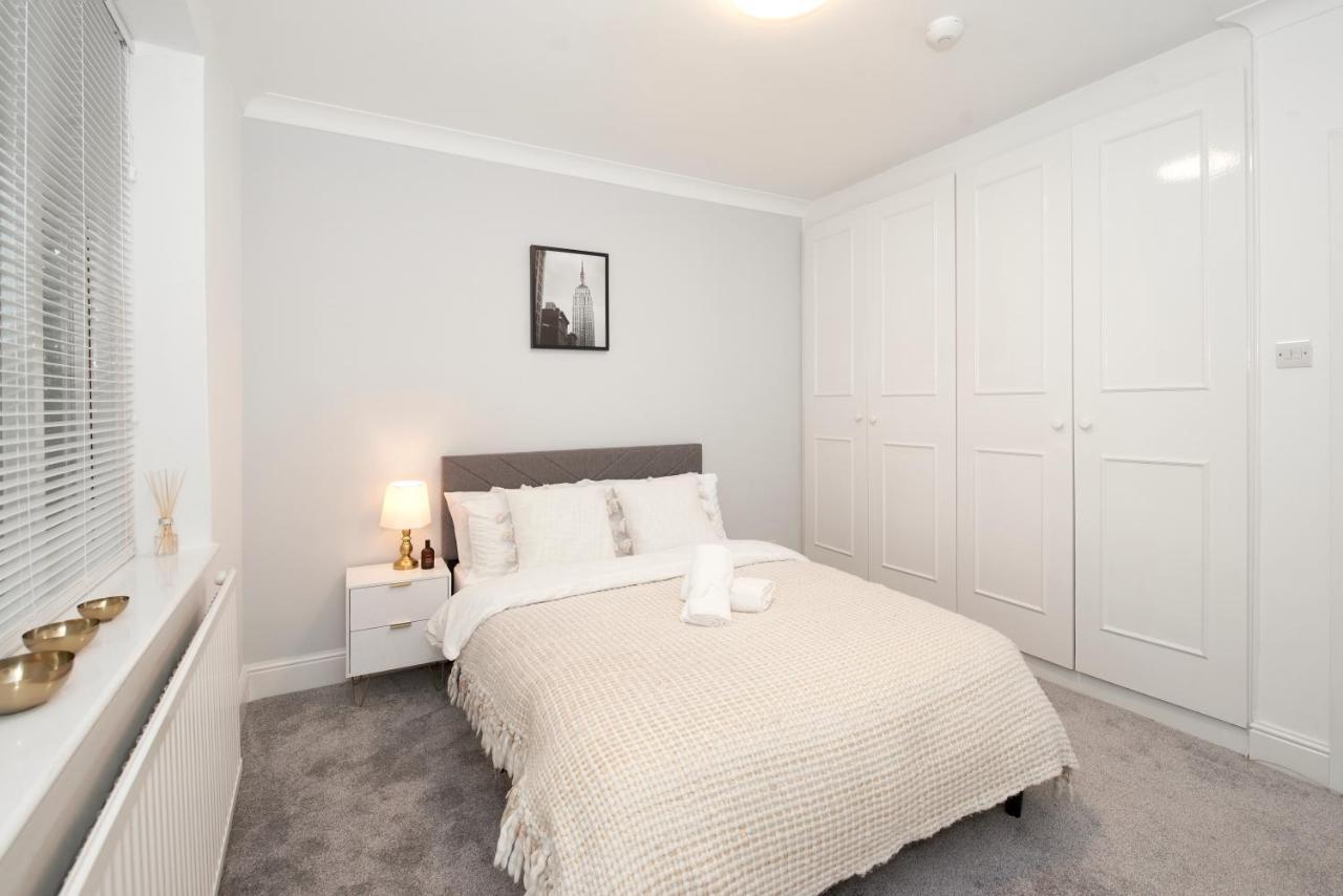 Excellent, Three Bedroom North London Apartment With Free Parking Exteriér fotografie