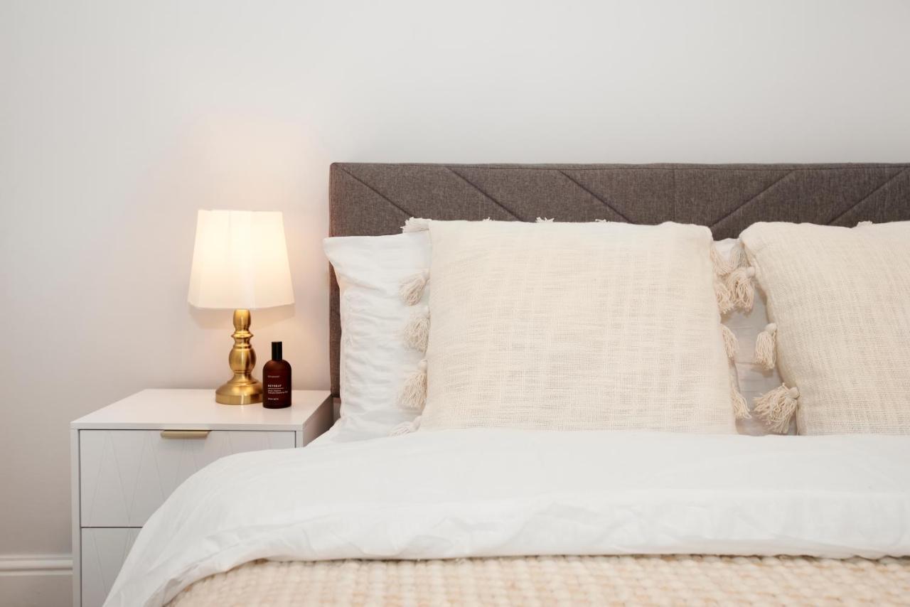 Excellent, Three Bedroom North London Apartment With Free Parking Exteriér fotografie