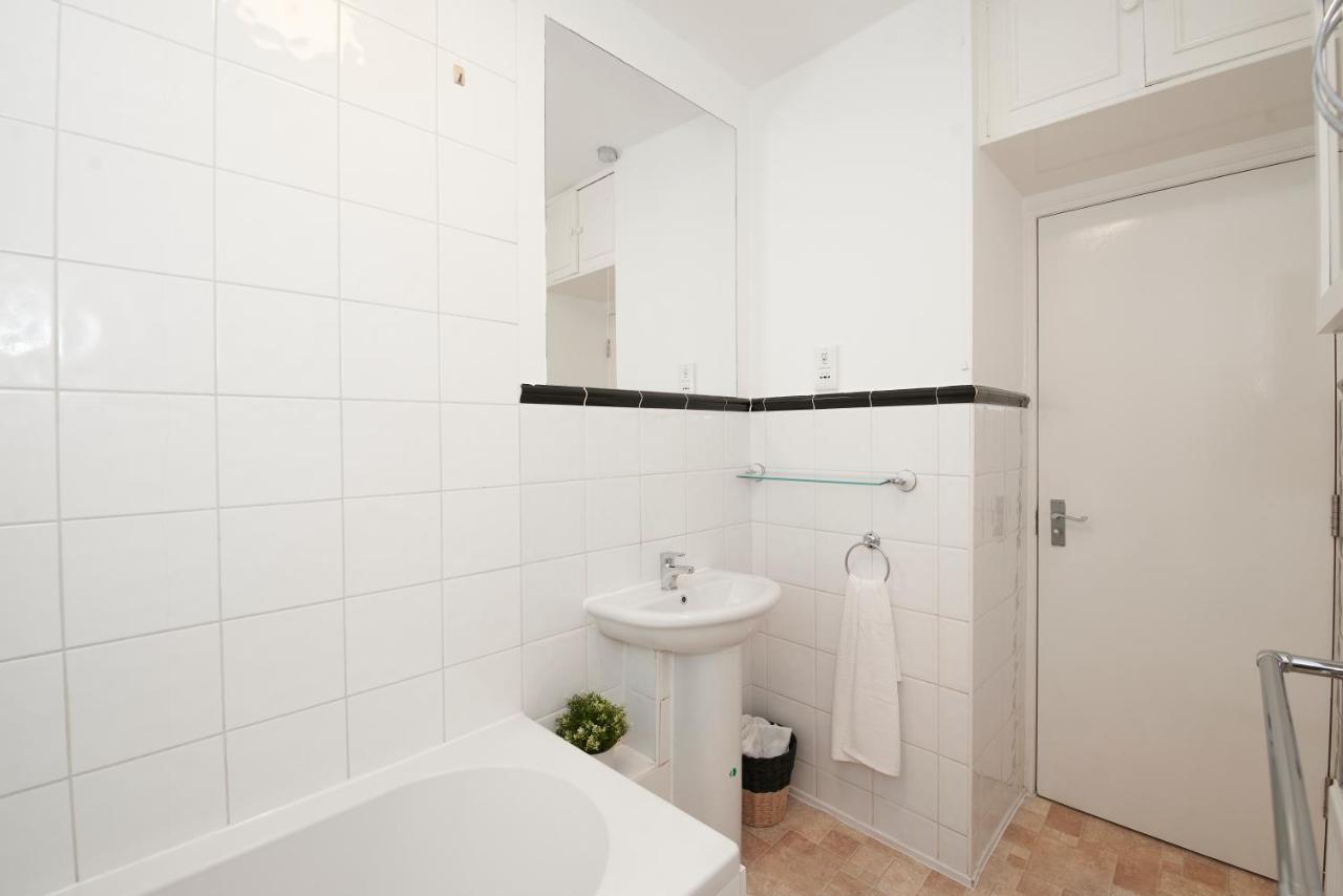 Excellent, Three Bedroom North London Apartment With Free Parking Exteriér fotografie